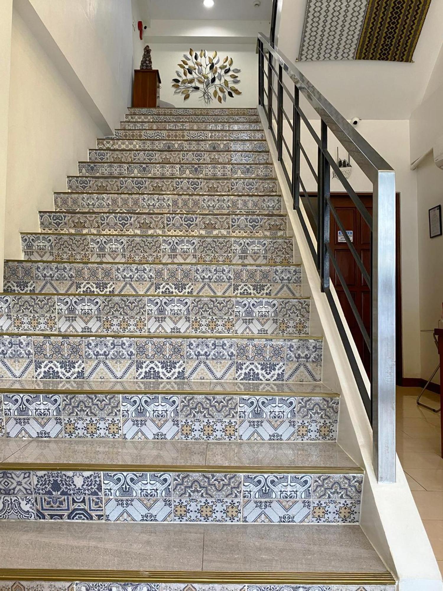 Lavie Hotel Виган Экстерьер фото