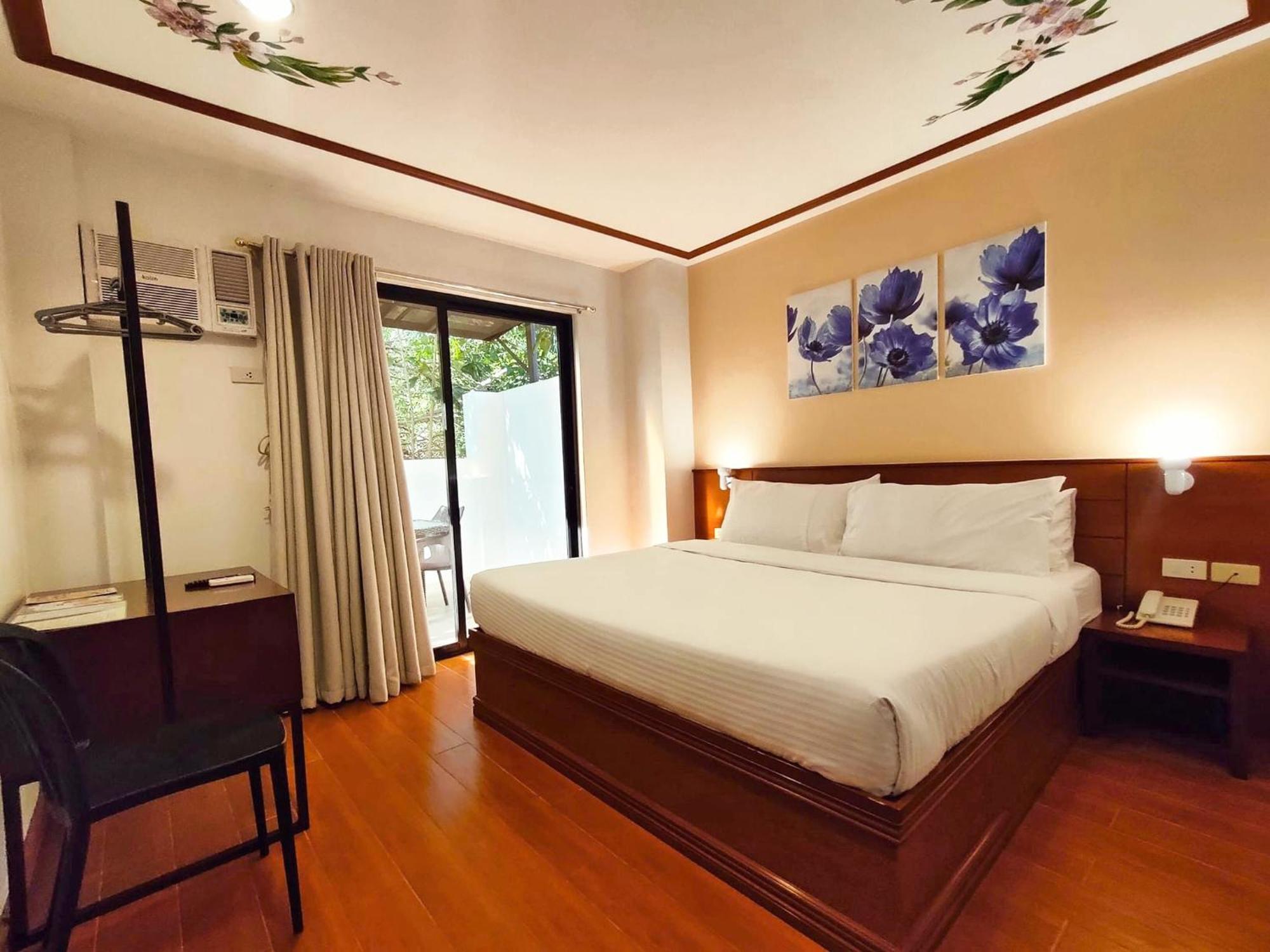 Lavie Hotel Виган Экстерьер фото